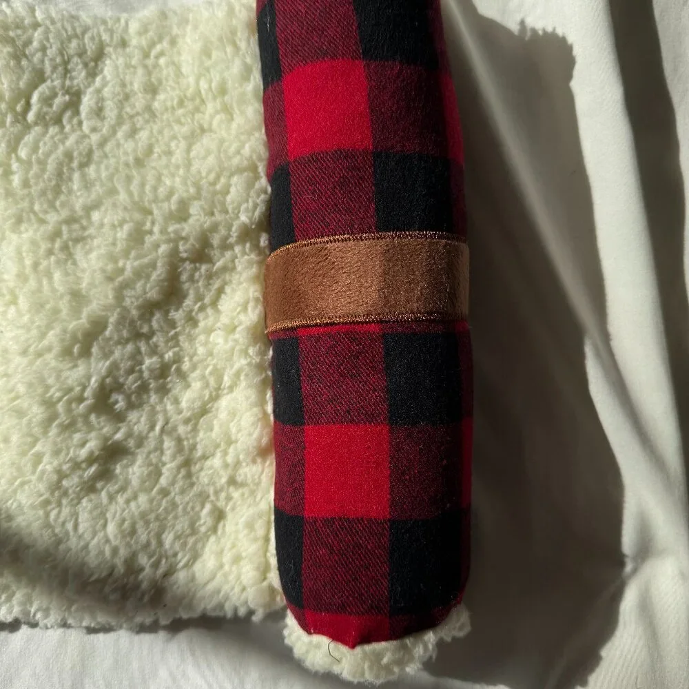 NWOT Bark Box Hygge Snuggler Blanket Squeak Toy, Red and Black Plaid, Large Dog